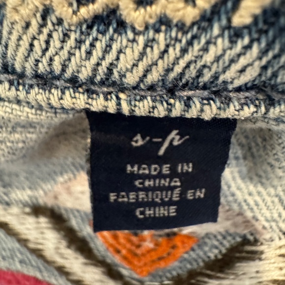 AMERICAN EAGLE Denim SOUTHWESTERN AZTEC Embroidered DISTRESSED JEAN Jacket Coat - Picture 10 of 10